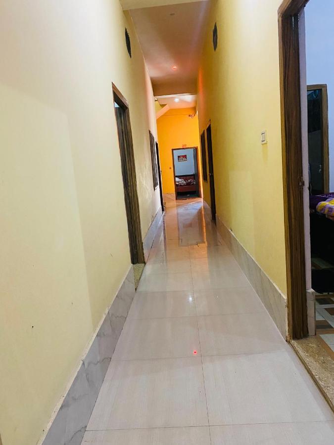 Balaji Homestay Mathura In Vrindavan Kültér fotó