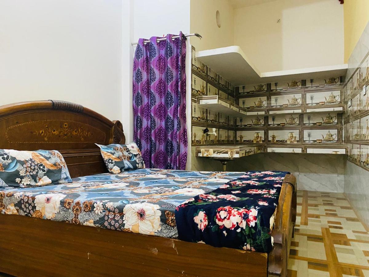 Balaji Homestay Mathura In Vrindavan Kültér fotó