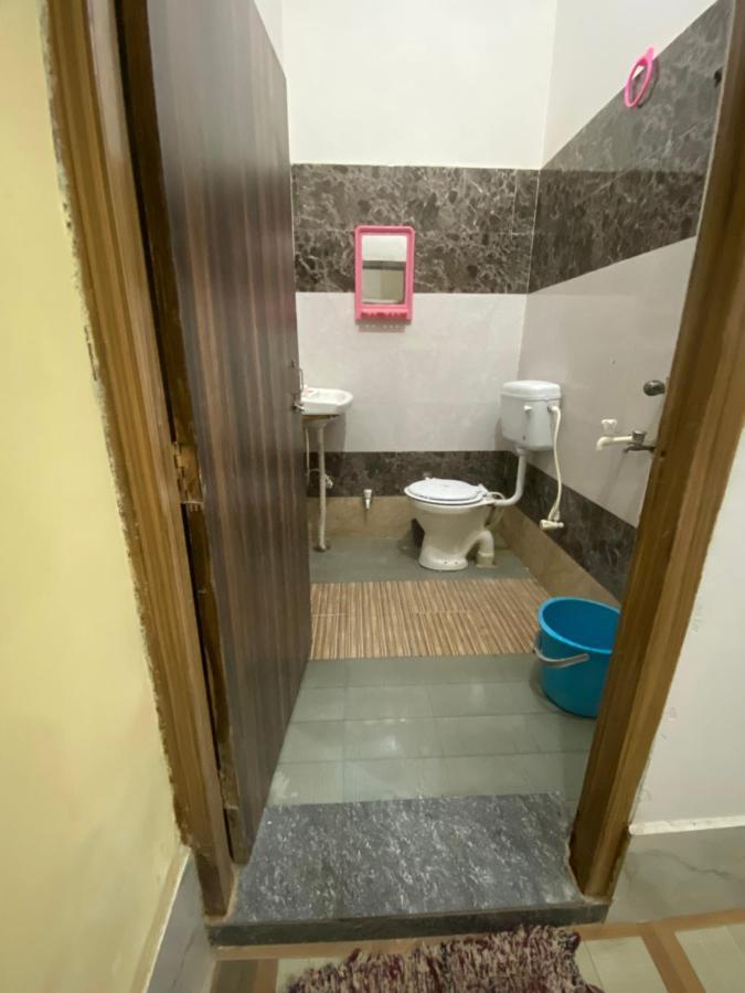 Balaji Homestay Mathura In Vrindavan Kültér fotó
