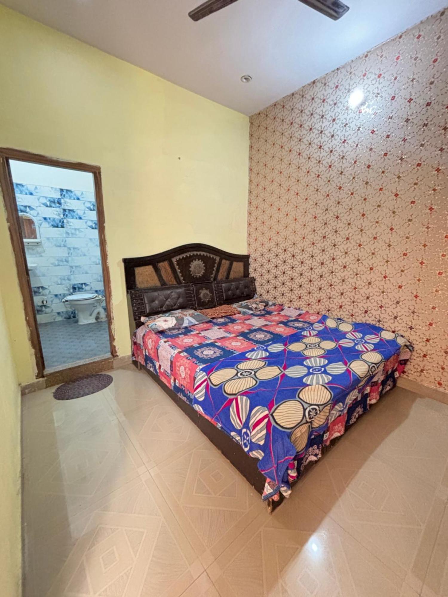 Balaji Homestay Mathura In Vrindavan Kültér fotó